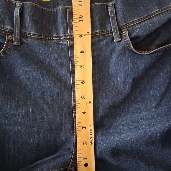 SOLD Levi's Womens Totally Shaping Ultimate Pull-on Ankle Straight Jeans Size 12 - Picture 8 of 10